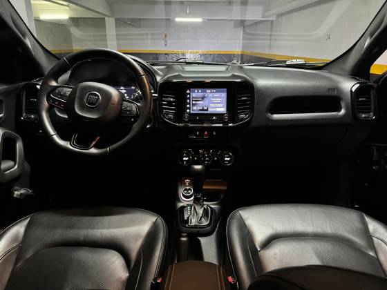 FIAT TORO 2.0 16V TURBO DIESEL ULTRA 4WD AT9 FIAT TORO 2.0 16V TURBO DIESEL ULTRA 4WD AT9